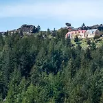 Casa Penhas Douradas - Burel Expedition Hotel