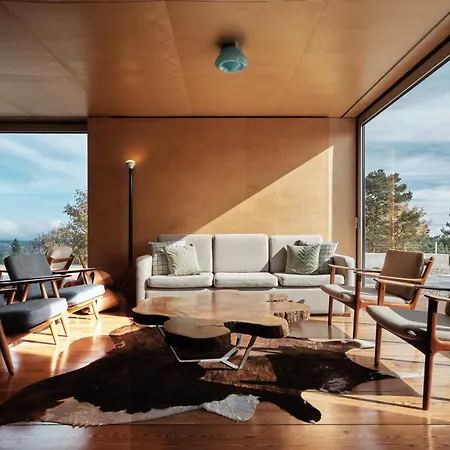 Casa Penhas Douradas - Burel Expedition فندق مانتيغاز