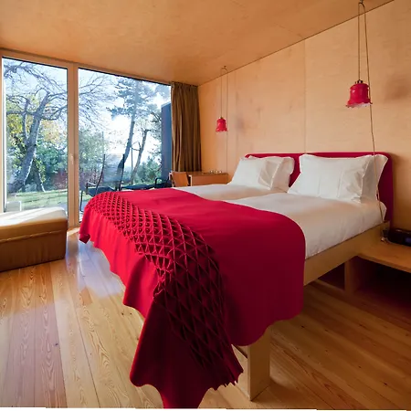 Casa Penhas Douradas - Burel Expedition 4* מנטגאס